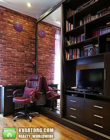 Rent out 1-room apartment. Киев,  Франко — photo 9