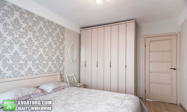 Rent out 2-room apartment. Киев,  Зодчих — photo 4