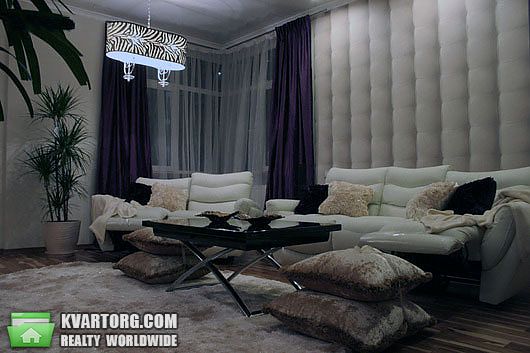 Sell 4-room apartment. Киев,  Старонаводницкая — photo 1