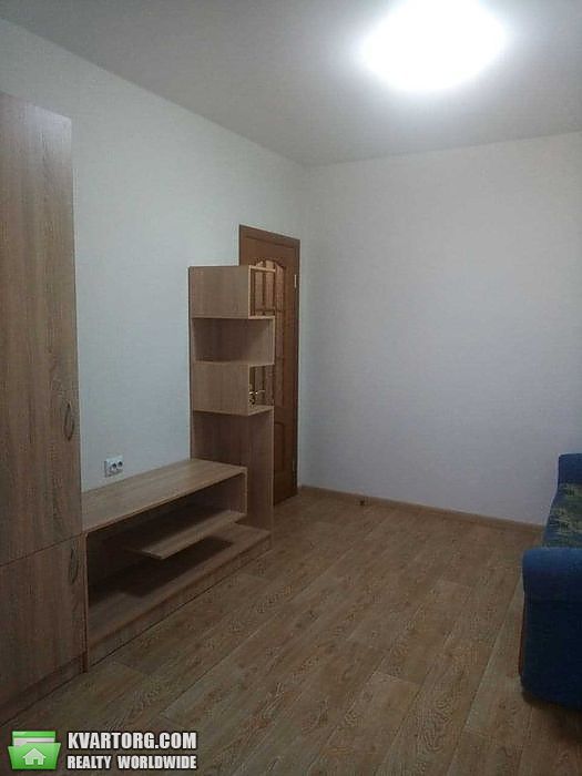 Rent out 2-room apartment. Киев, чубинського — photo 1