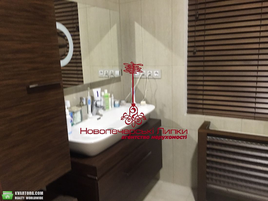 Sell 5-room apartment. Киев,  Драгомирова — photo 9