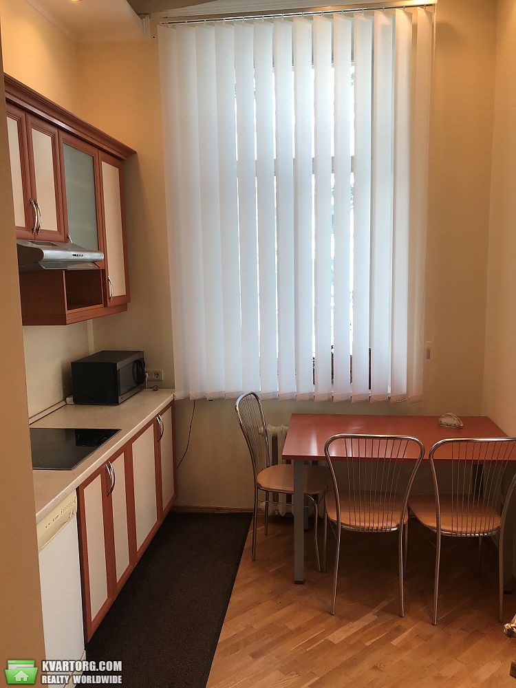 Rent out 3-room apartment. Киев, Лютеранская. — photo 4