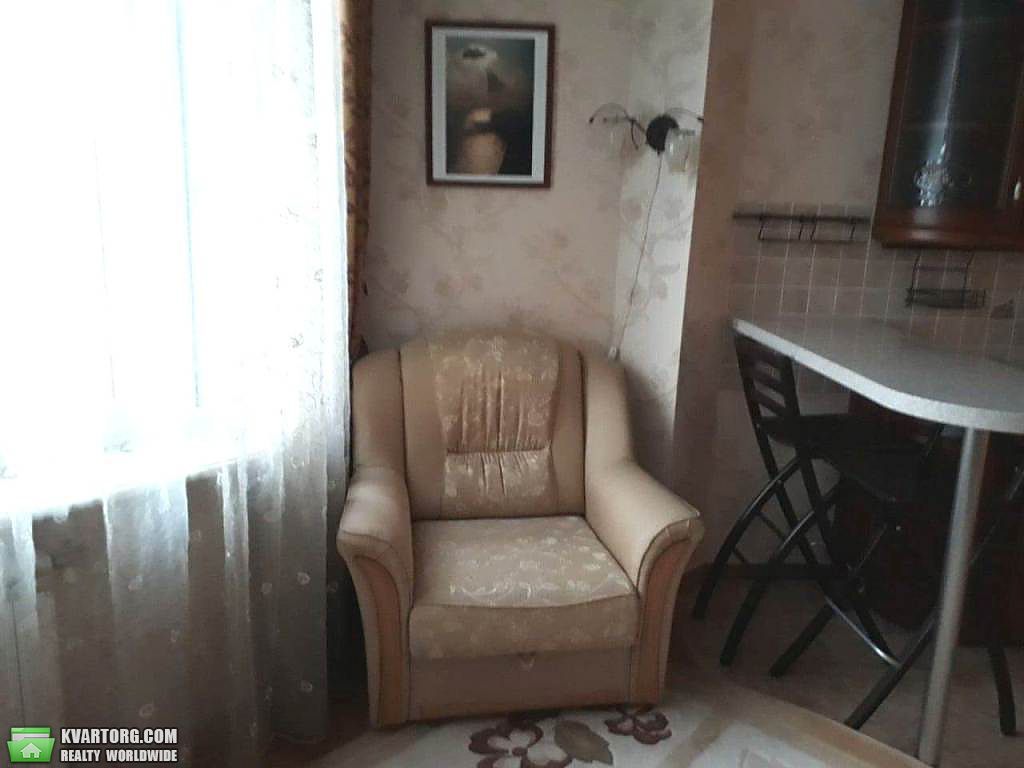 Rent out 1-room apartment. Киев,  Большая Китаевская — photo 8