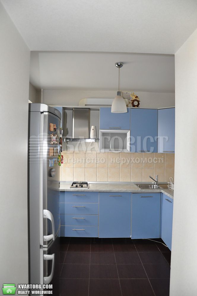 Rent out 2-room apartment. Киев,  Межигорская — photo 3