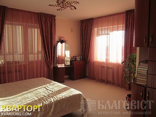 Sell 3-room apartment. Киев,  Урловская — photo 1