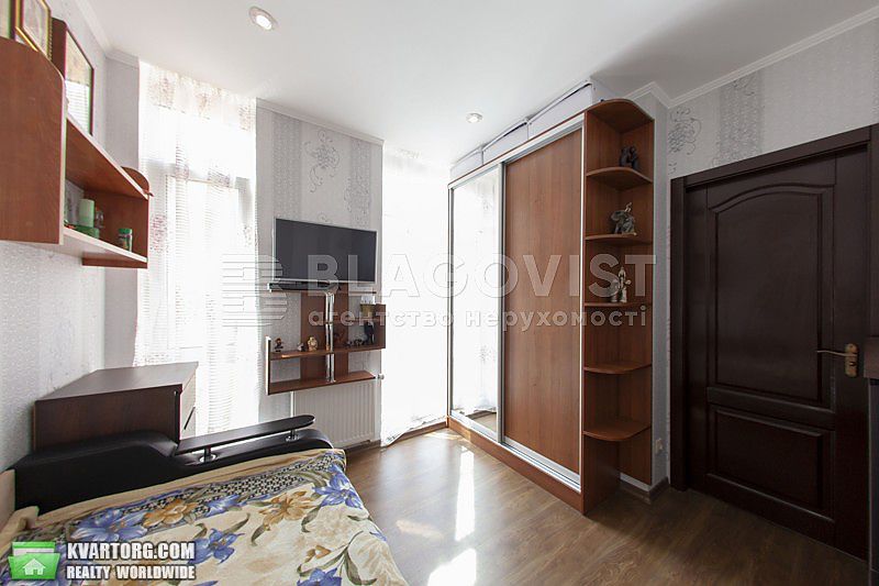Sell 4-room apartment. Киев, Регенераторная — photo 3