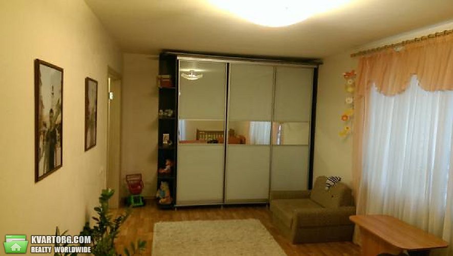Sell 1-room apartment. Киев,  Олевская — photo 1