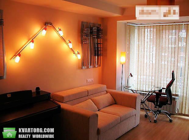 Sell 3-room apartment. Киев,  Соломенская — photo 1
