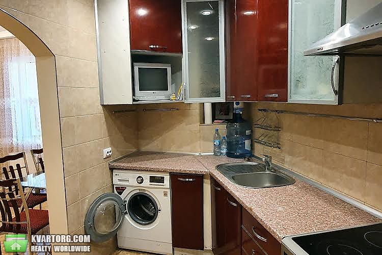 Rent out 3-room apartment. Киев,  8 марта — photo 4
