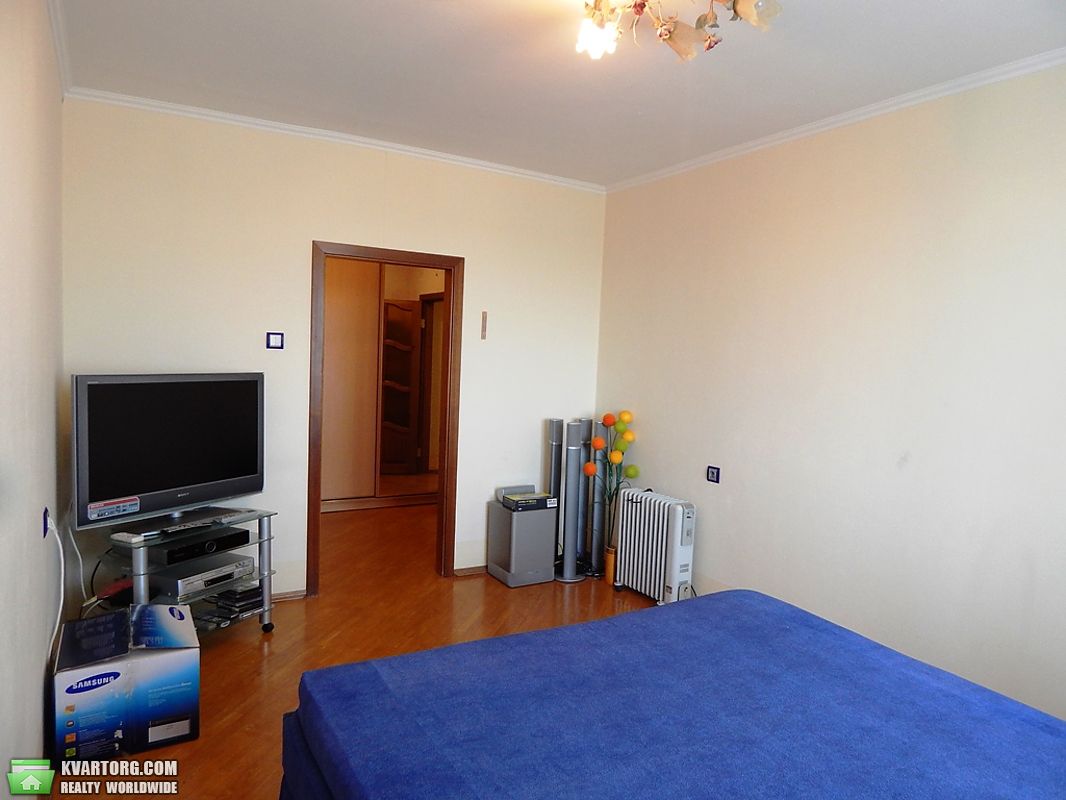 Rent out 2-room apartment. Киев,  Верховного Совета бул — photo 8
