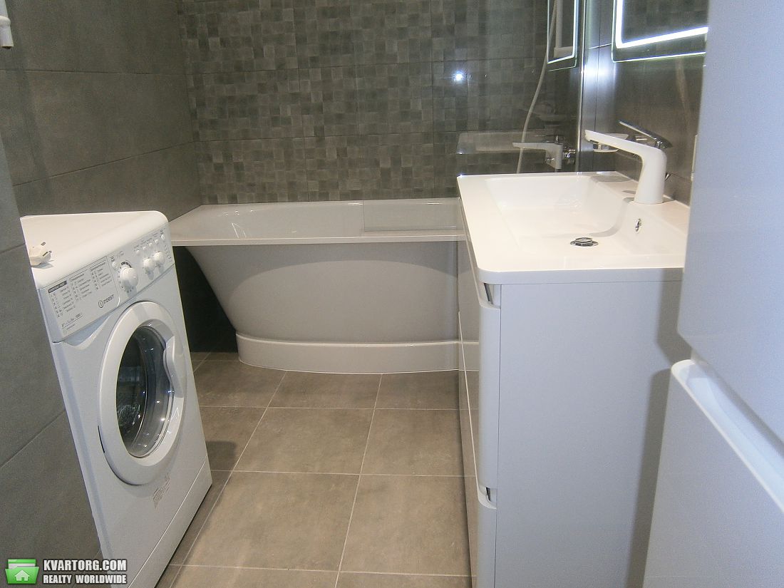 Rent out 2-room apartment. Киев, ул. Никольско-Слободская — photo 10