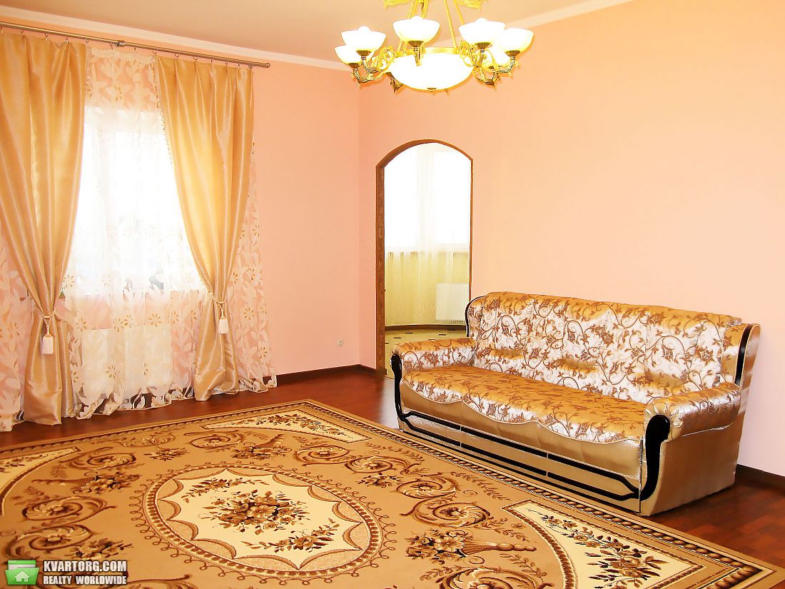 Rent out 3-room apartment. Киев,  Черновола — photo 2