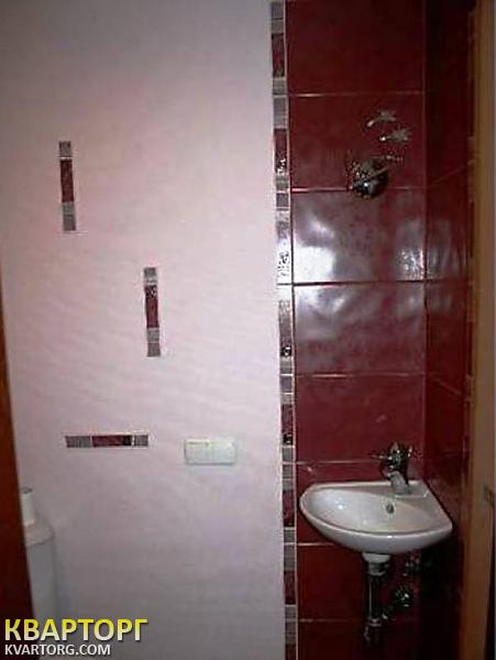 Rent out 3-room apartment. Киев,  Малая Житомирская — photo 9