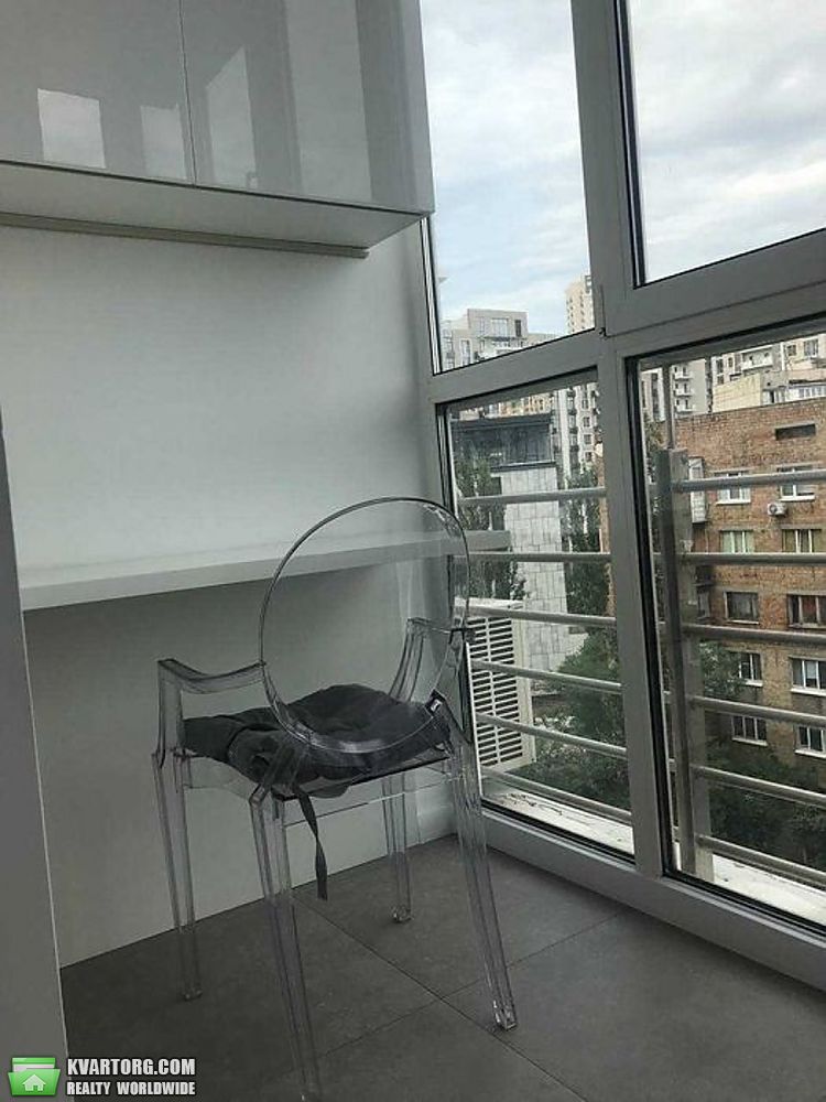 Rent out 1-room apartment. Киев,  Саперное поле — photo 9