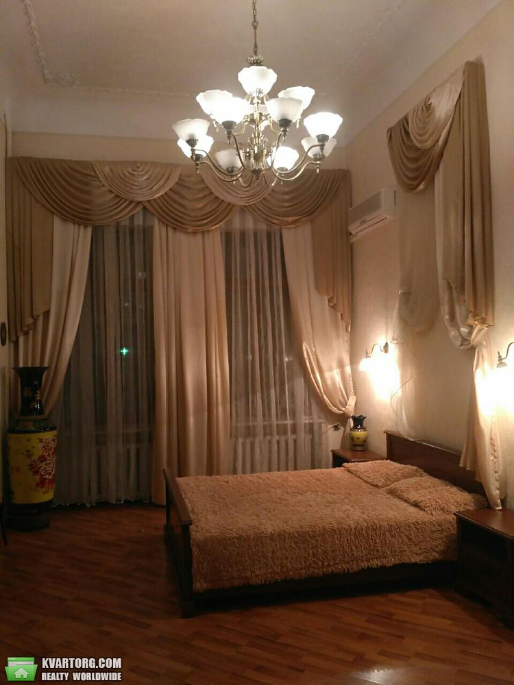 Rent out 3-room apartment. Одесса, Бунина — photo 1