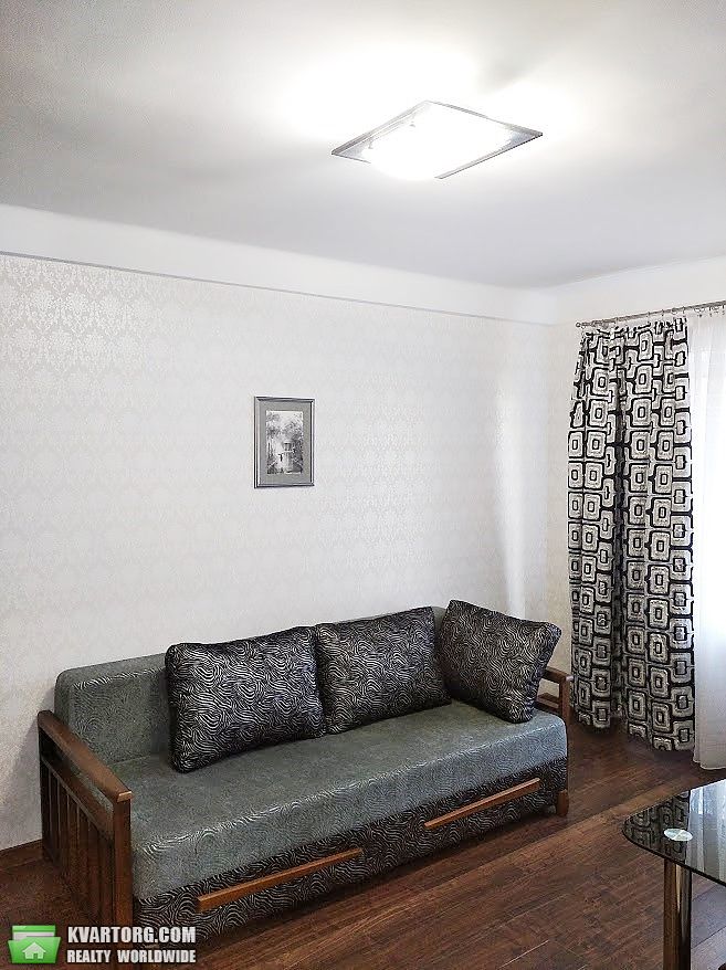 Rent out 3-room apartment. Киев,  Донецкая — photo 5