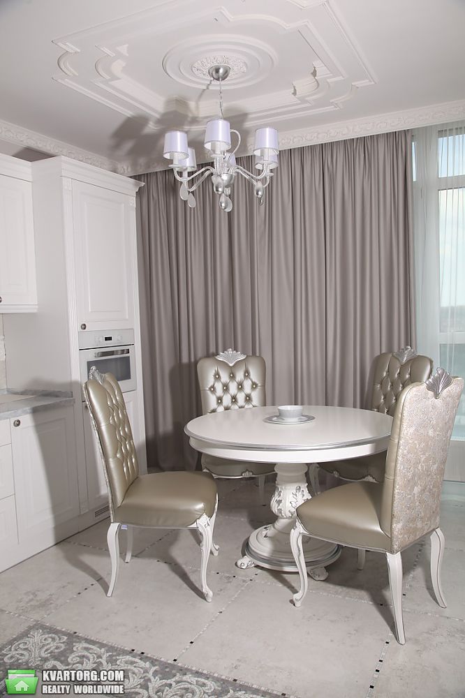 Sell 4-room apartment. Киев, Драгомирова ул. — photo 3