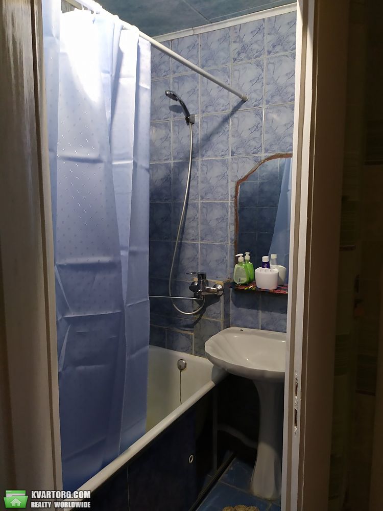 Rent out 2-room apartment. Киев,  Братиславская — photo 10