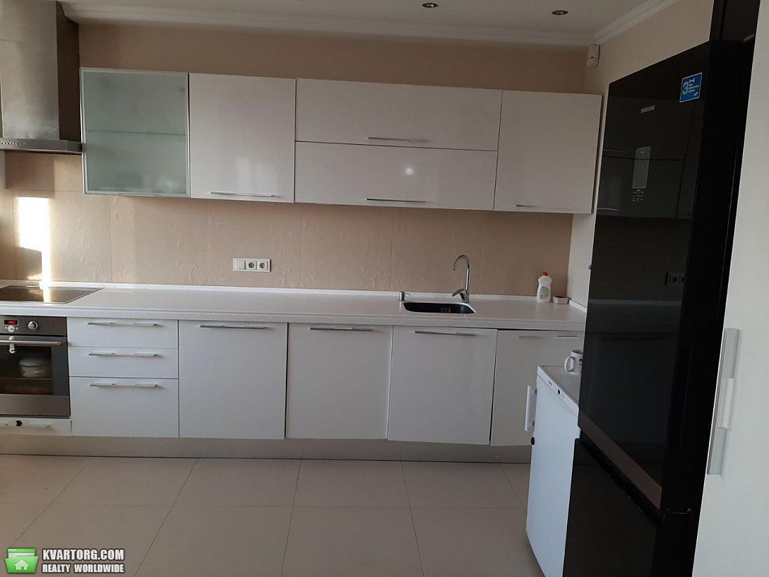 Rent out 4-room apartment. Киев,  Науки пр — photo 4