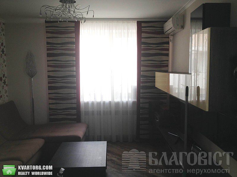 Sell 2-room apartment. Киев,  Бориспольская — photo 1