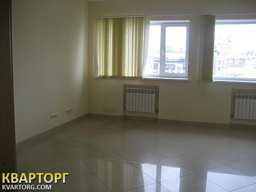 Rent out office. Киев, Салютная — photo 1