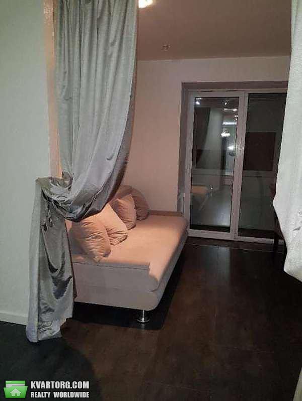 Rent out 3-room apartment. Киев,  Леонтовича — photo 9