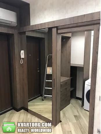 Rent out 2-room apartment. Киев, Деловая — photo 6
