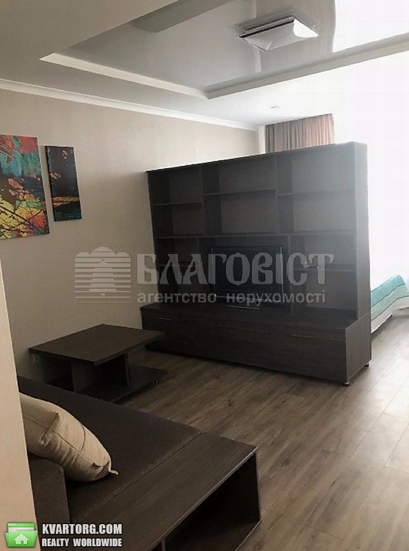 Rent out 1-room apartment. Киев,  Конева — photo 5