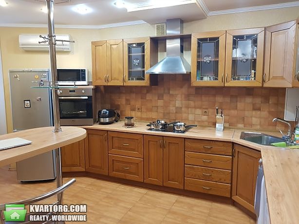 Sell 3-room apartment. Киев,  Бажана — photo 1