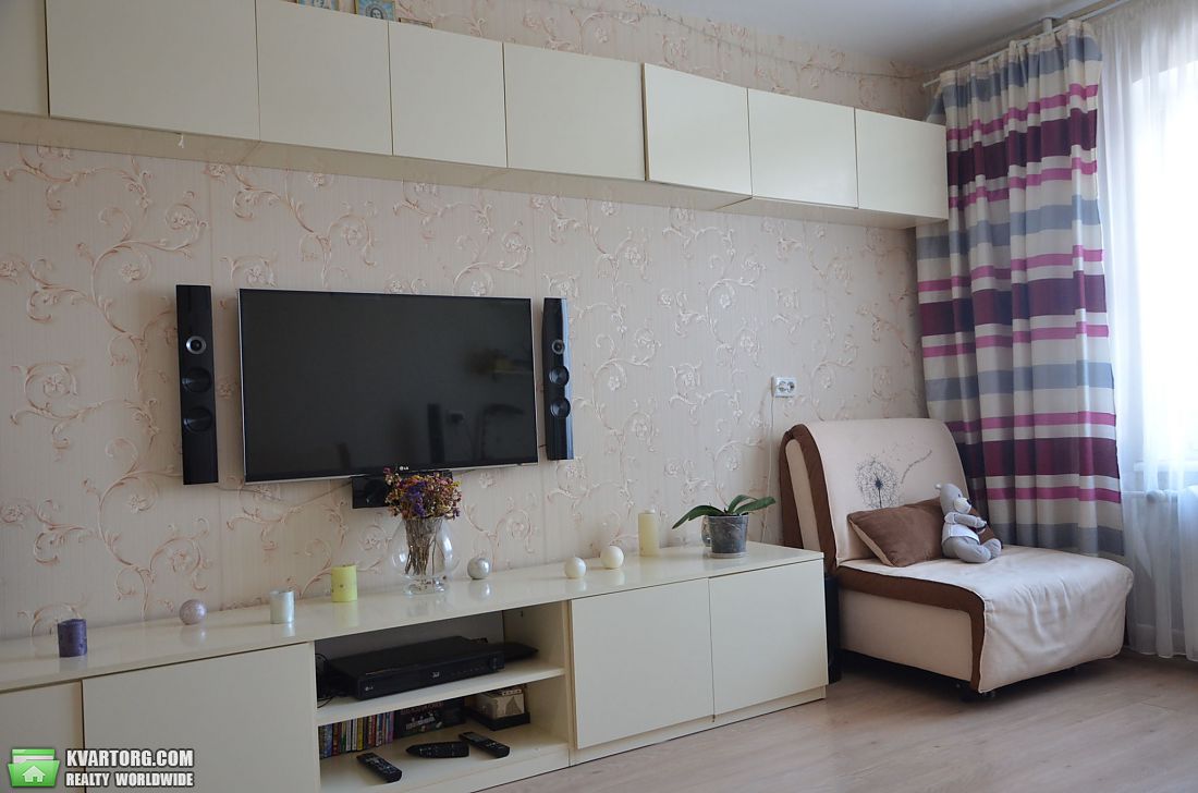 Sell 1-room apartment. Киев,  Милославская — photo 1
