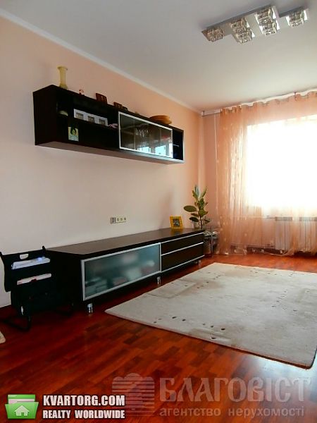 Sell 3-room apartment. Киев, Тростянецкая — photo 1