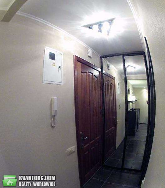 Rent out 2-room apartment. Киев, Леси Украинки бул — photo 9