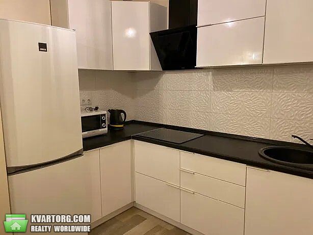 Rent out 2-room apartment. Киев, пр-т Правды — photo 9