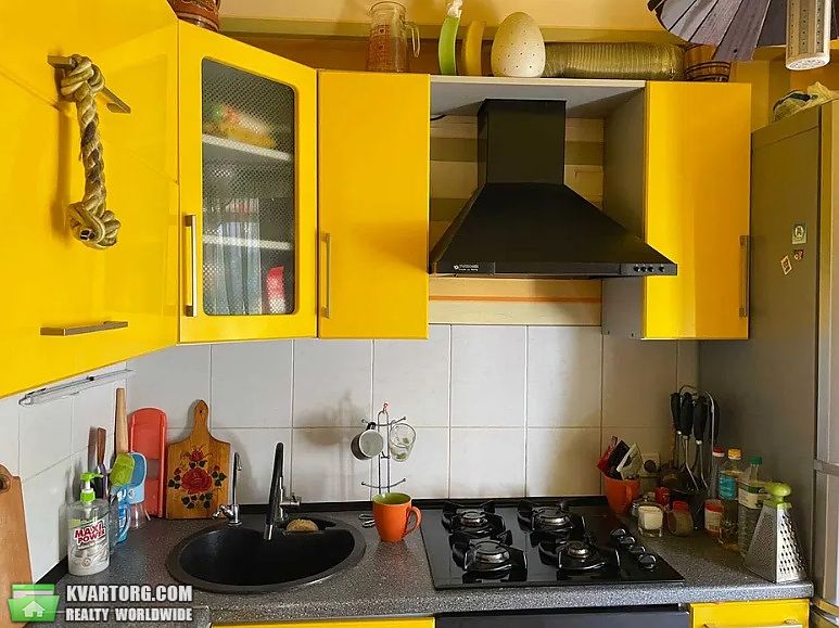 Sell 3-room apartment. Киев, Преображенская — photo 1