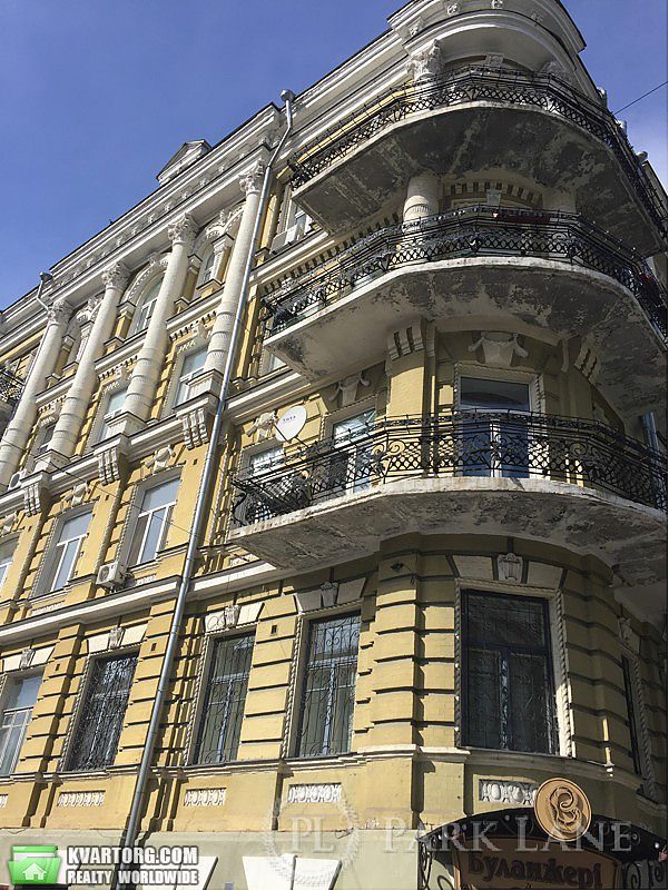 Sell 2-room apartment. Киев,  Лютеранская — photo 2