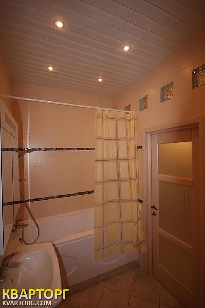 Rent out 2-room apartment. Киев,  Богдана Хмельницкого — photo 6