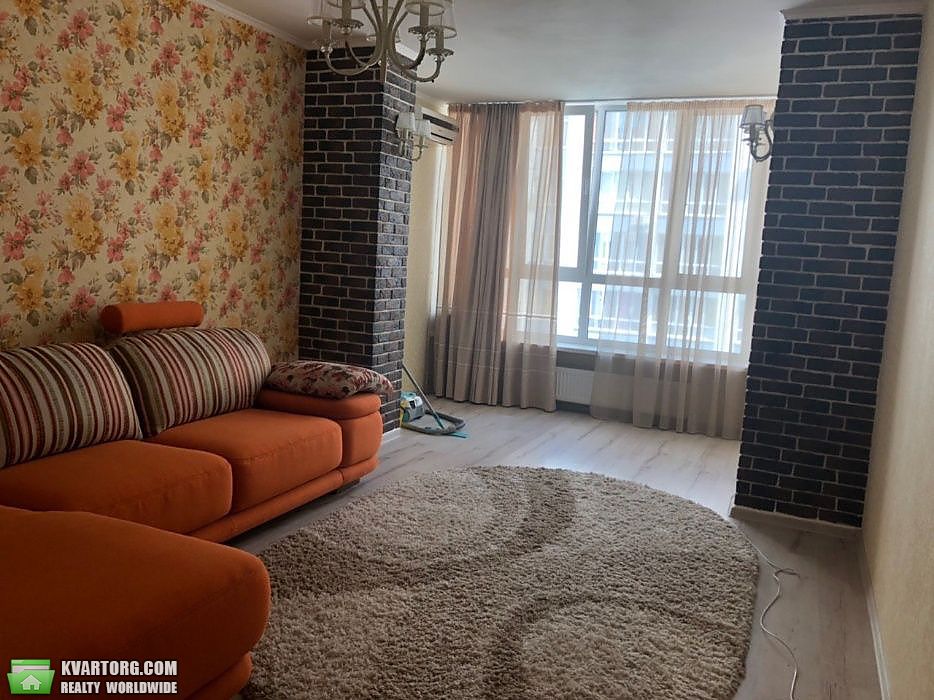 Rent out 2-room apartment. Киев, Мира — photo 3