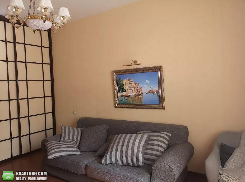 Rent out 2-room apartment. Киев,  Софиевская — photo 1