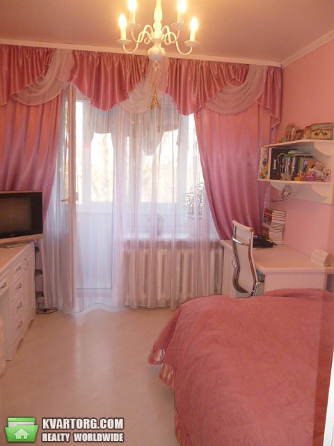 Rent out 2-room apartment. Борисполь, Соцгородок — photo 1