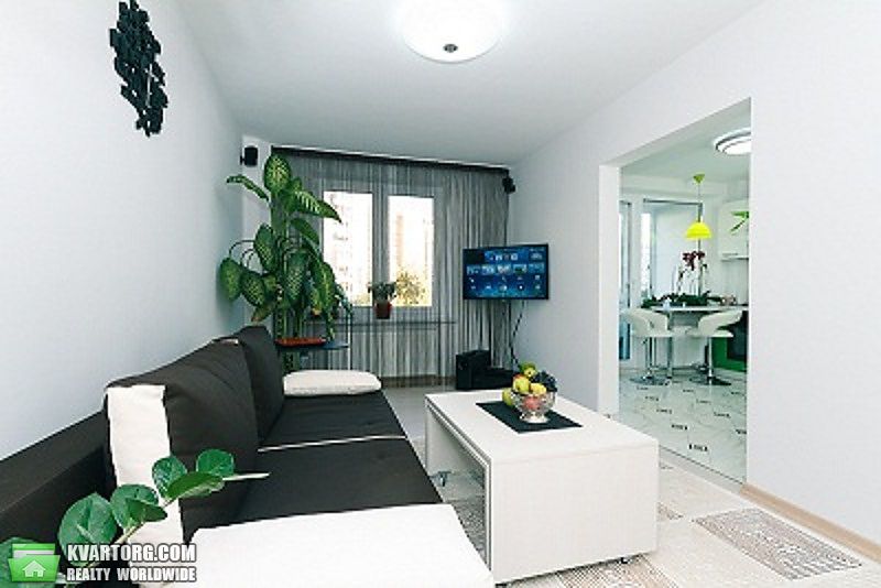 Sell 3-room apartment. Киев,  Оболонский пр — photo 3