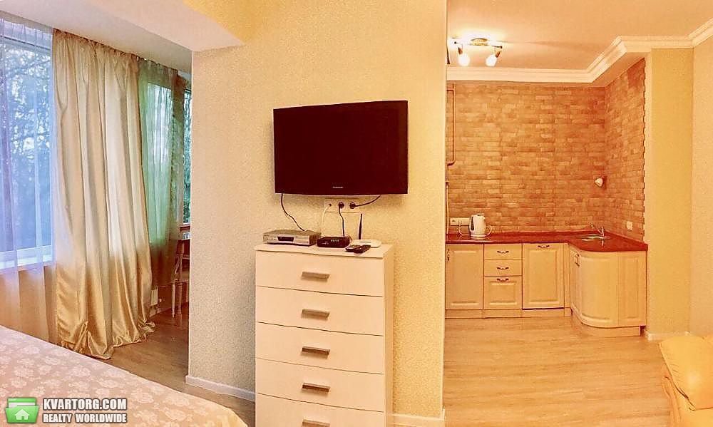 Rent out 1-room apartment. Киев,  Суворова — photo 5
