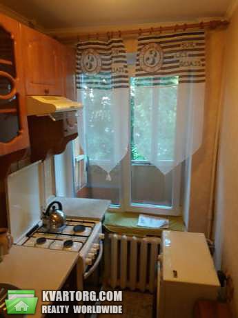 Rent out 1-room apartment. Киев, Львовская — photo 1