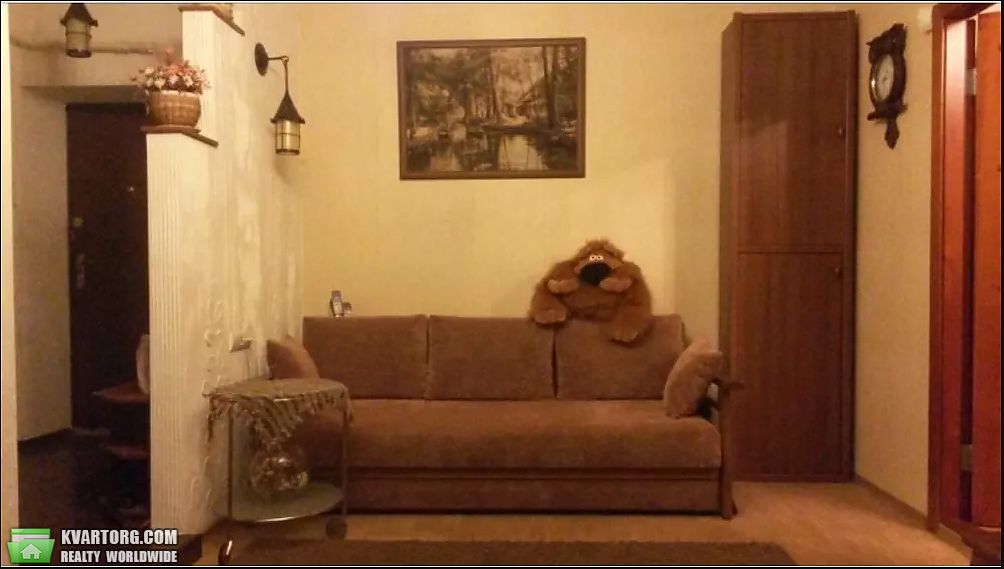 Rent out 2-room apartment. Киев, Лагерная — photo 1