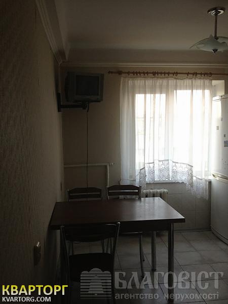 Sell 2-room apartment. Киев,  Энтузиастов — photo 3
