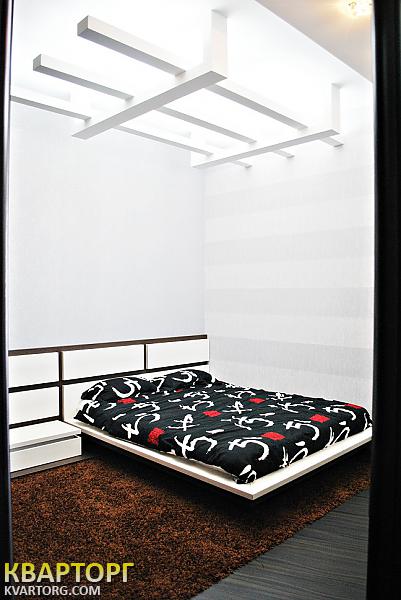 Rent out 2-room apartment. Одесса, Литературная — photo 1