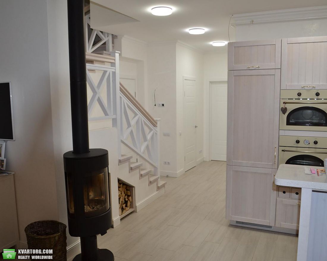 Rent out Townhouse. Киев,  Богатырская — photo 2