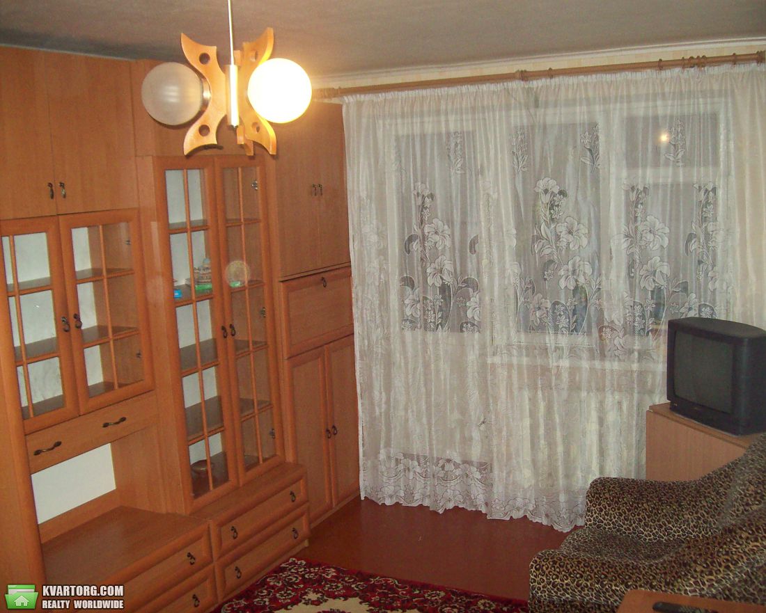 Sell 3-room apartment. Киев,  Гордиенко пер — photo 1