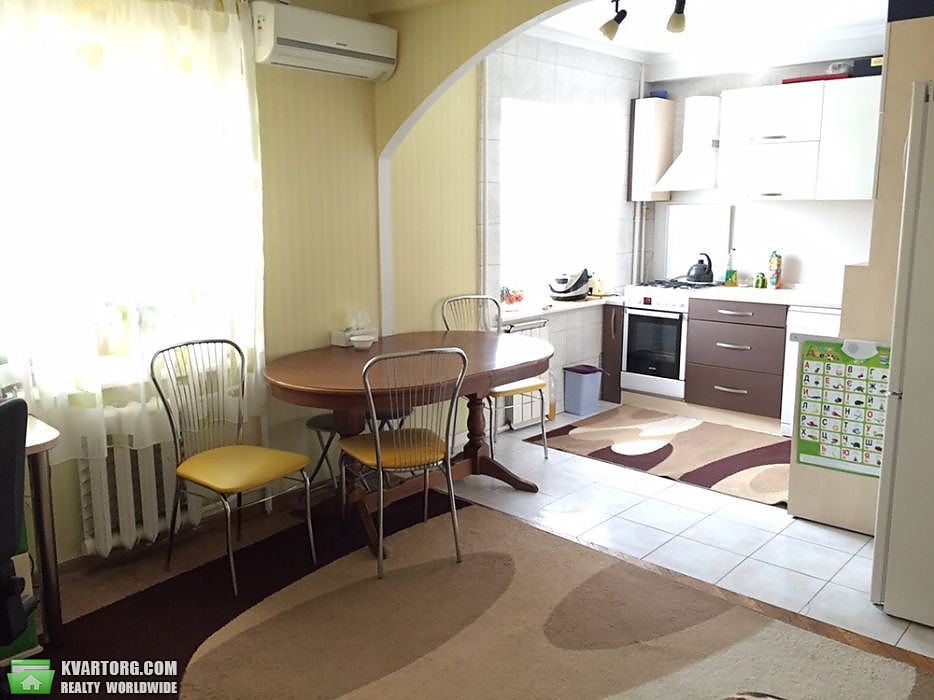 Sell 3-room apartment. Киев,  Шолом-Алейхема — photo 1