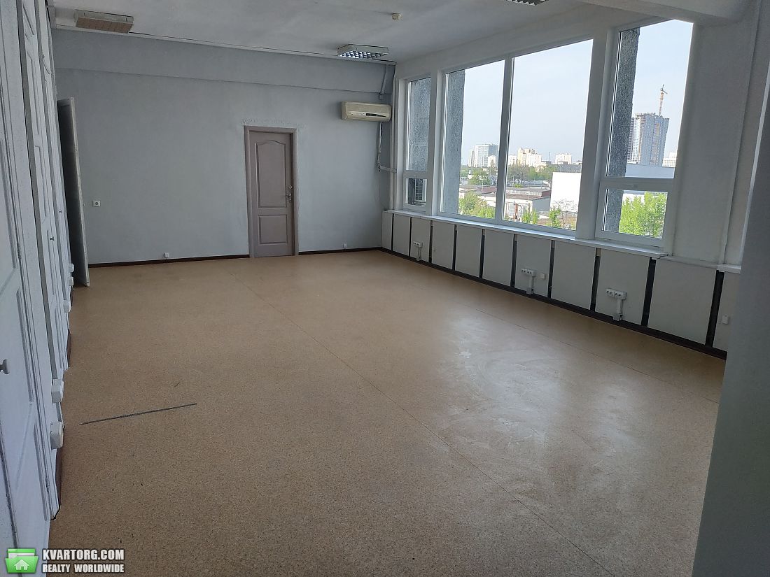 Rent out office. Киев, Сверстюка — photo 1