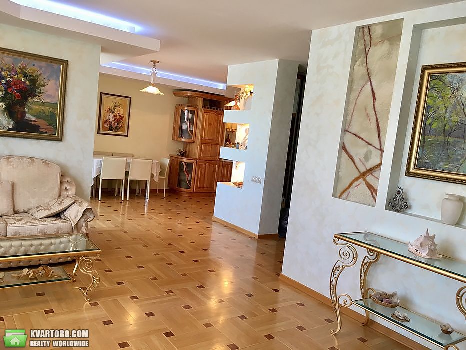 Rent out 2-room apartment. Киев,  Никольско-Слободская — photo 2